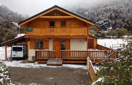 Chalet Enchanteur à Venosc avec Vue Panoramique et Jacuzzi - Photo 2