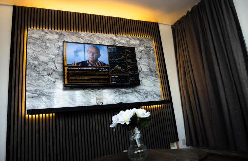 Home for the Holidays - Photo 13