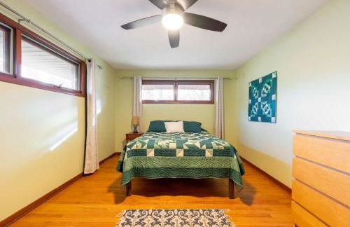 Spacious 4BR Home with BBQ Yard Near Golf Course - Foto 21