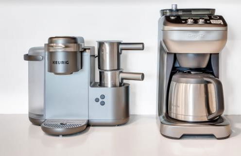 Waterside Retreat: Modern 2BR, Mins to Beach & Apt - Photo 39