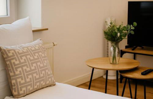 RAHA Apartments - Modernes Studio-Apartment - HBF - Privat Parkplatz - Foto 19