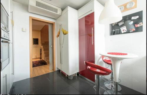 LxRiverside Suite Apartment - Photo 9