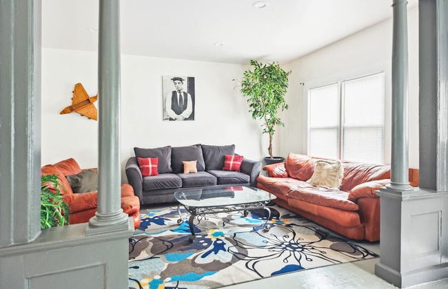 Spacious 4BR Getaway: Perfect for Family & Friends - Foto 3