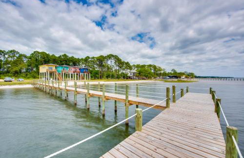 Beachfront Retreat with Dock in Lanark Village! - Foto 24