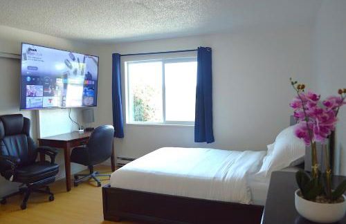 Modern 3 Bedroom Suite with AC for Family and Work group - Photo 6