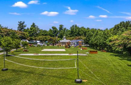 Smoky Mountain View Condo- Hot Tub, Indoor Pool, Walking Path, Playground - Foto 22