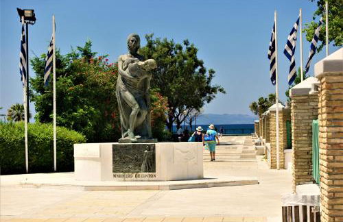 Zefyros Super Cool Apartments next to Alimos Riviera - Foto 21