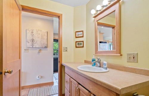 Sunset Shores - Lakeside Cabin #1 by Simple Life Rentals - Foto 4