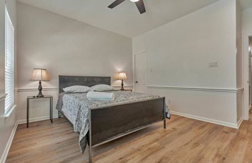 New!4BR with Easy Access to all Woodlands Amenities - Photo 32