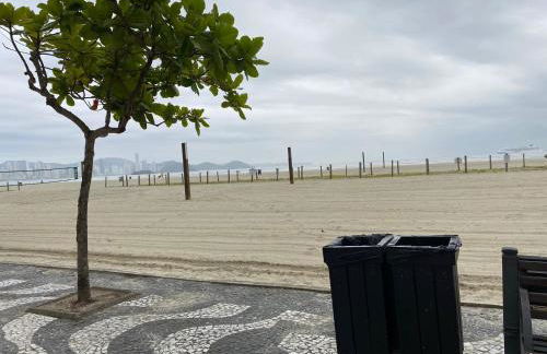 Excelente AP Pé na areia Vista mar - Foto 27