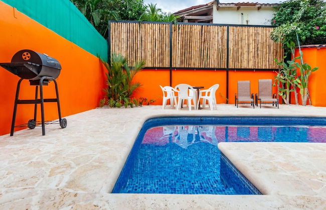 Nicely priced duplex in Surfside with private pool and AC in every room - Photo 22