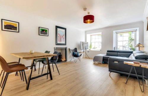 Lovely 2 Bedroom Garden Flat in trendy West End - Foto 1
