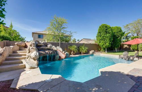 4 Mi to Surprise Stadium! Snowbird Haven with Pool - Foto 9