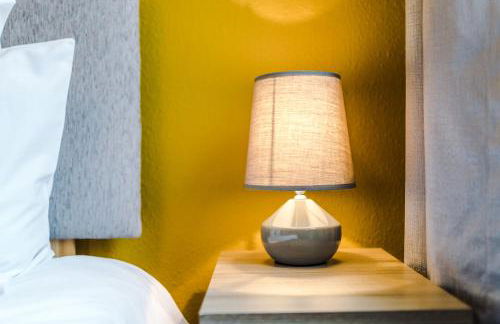 Spacious Modern Chester Home - Great Location - Photo 62