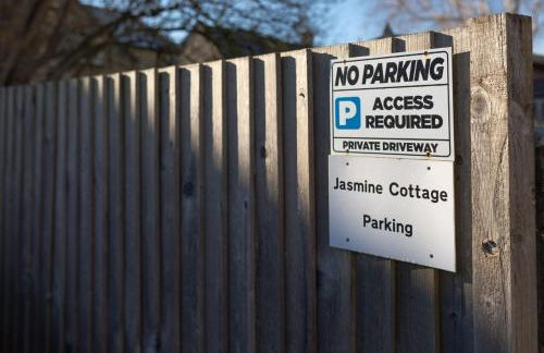 Jasmine Cottage - 2 Bedroom in Heart of Bourton! - Photo 86