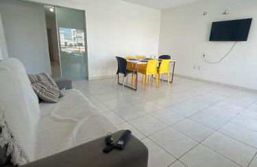 Próx a orla, 14 pessoas, ar condicionado e garagem - Foto 62