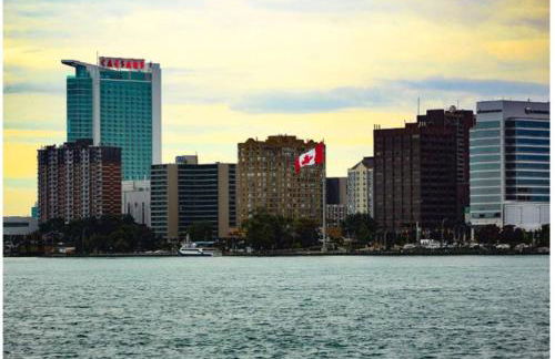 Beautiful 'Rose Themed' Loft Near Downtown Detroit apts - Foto 34
