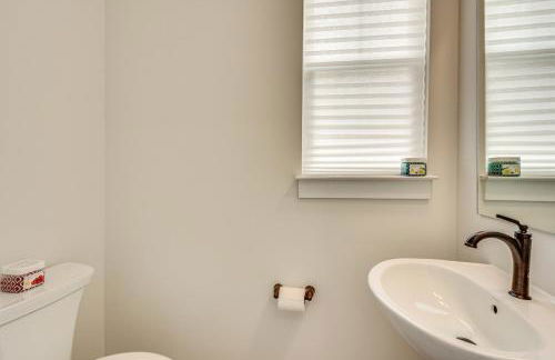 5 Mi to Memorial Stadium and Beach Modern Townhome - Foto 21