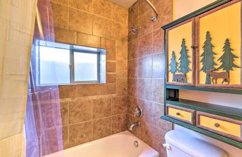 Rustic Sterling Cabin Walk to Palisade Lake! - Foto 33