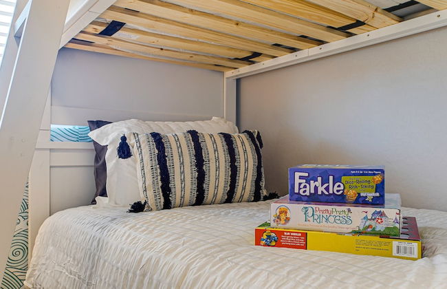 Laurel Gilbert - Photo 2