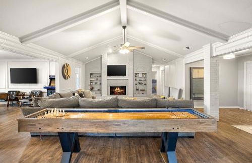 Cosy Waterfront Home - Photo 11