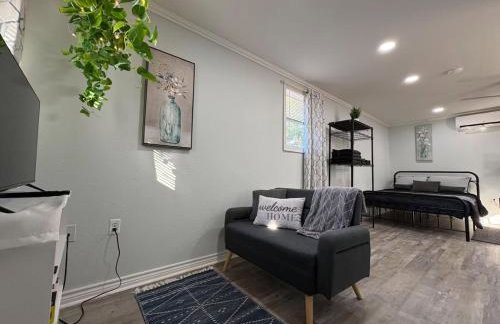 Two Homes - Charming Home and Cozy Bungalow - Foto 34