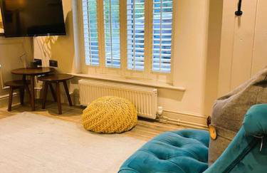 Beautiful Immaculate Aldeburgh cottage, free parking, sunny outdoor space, dog friendly - perfect for Spring seaside escapes - Foto 12