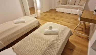 Modernes Neubauhaus ca 200 qm Nähe vom Flughafen - Foto 4