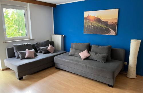 Schöne ruhige Wohnung mit Balkon - Foto 1