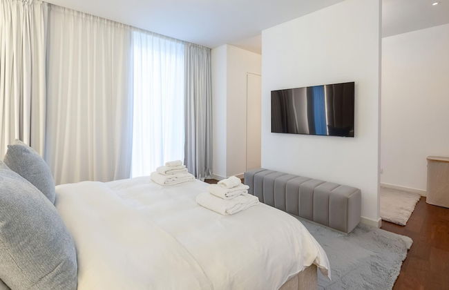 Trendy City Walk Living w Pool View Balcony - Photo 10