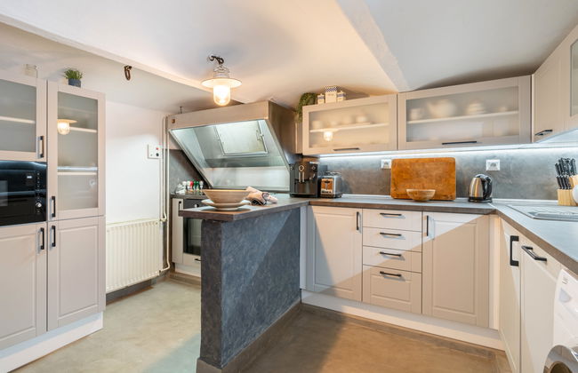 5 bedroom House in Benešov nad Černou with private pool and garden - Photo 7