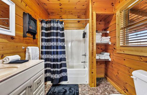 Private Lake Hot Tub Fire Pit 5 Min to Hollerwood - Foto 30