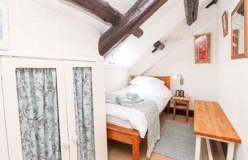 Castle View - Photo 18