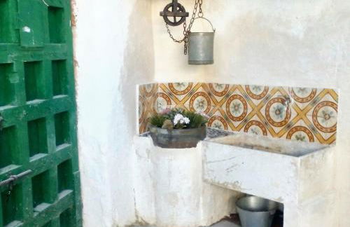 Charming House in El Poyo del Cid with Garden and Terrace - Foto 27