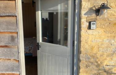 Cosy Cotswolds Self-Contained One Bedroom Cottage - Foto 23