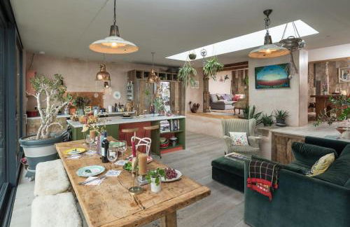 Bohemian Luxury House - Beautiful View - 10min to Bath - Foto 1