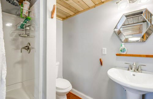 Blacksburg Hideaway with Hot Tub about 5 Mi to Campus! - Foto 17