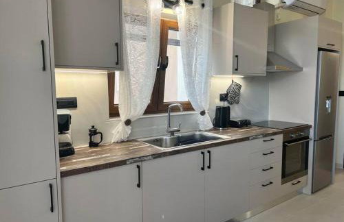 Perion stone apartment sea front - Foto 18