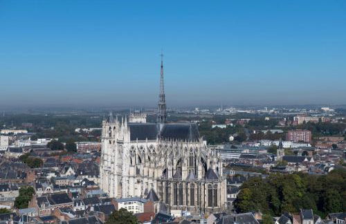 Le 360 TOUR PERRET 19eme PANORAMA 4 ETOILES - Foto 43