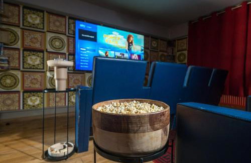 Huge 8 Bed Manor House with Hot Tub, Cinema Room, Games Room - Foto 80