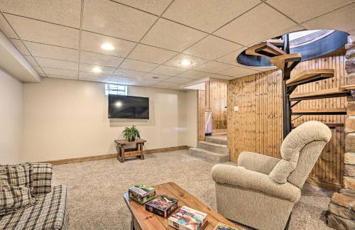 Indian Lake Retreat with Wet Bar and Covered Deck - Foto 14