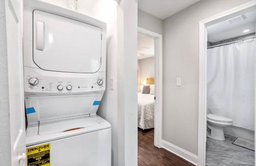 Walk to the stadium, downtown, West St - close to everything - Foto 19