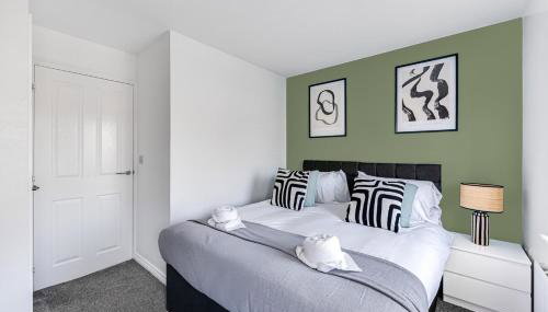 Stylish House with Driveway Parking, Self-Check-In, Fast WiFi and Smart TV by Yoko Property - Foto 4