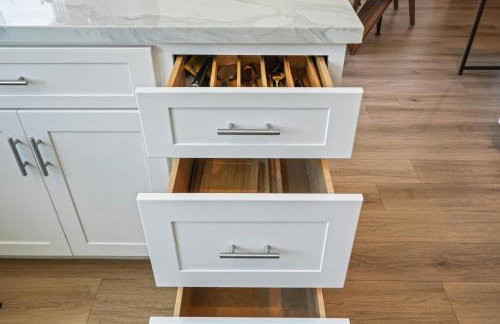 Belmont Shore Getaway with Hot Tub and Firepit - Foto 14