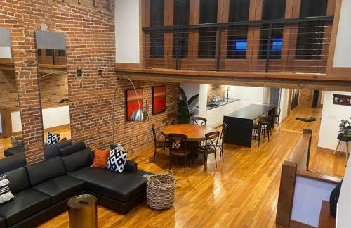 Lumberjack Inn with rooftop - Foto 9