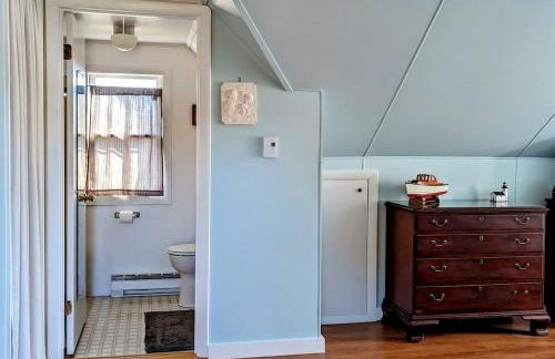 Cozy Waterfront Cottage with Private Beach and Fire Pit Near Gouldsboro, Maine - Foto 12