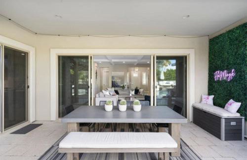 Elegant Phoenix Getaway w Pool and Spa Heating - Foto 13