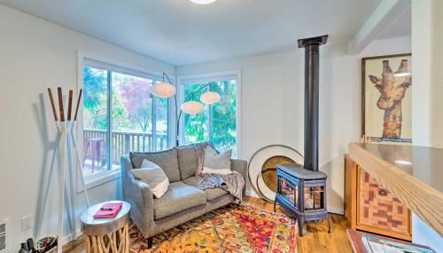 House with Deck on Whidbey Island, 1 Mi from Shore! - Foto 3