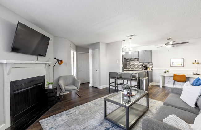 Landing Grand Prairie - Photo 27