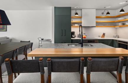 309 2bed Treehouse Unit - Lodge at Spruce Peak - Ski in Ski Out - Sleeps 5 - Foto 11